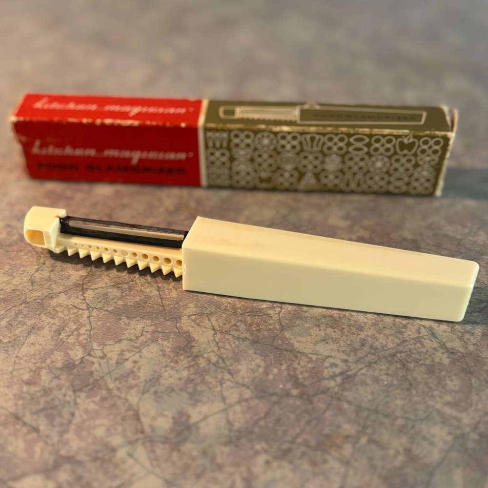 60's Kitchen Magician Food Glamorizer - Veggie Peeler - Kitchen Gadget - Knife